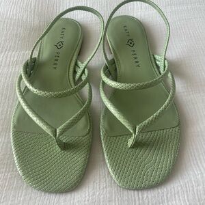 NWOT Katy Perry Women's The Claire Sandal Flat Sz 10